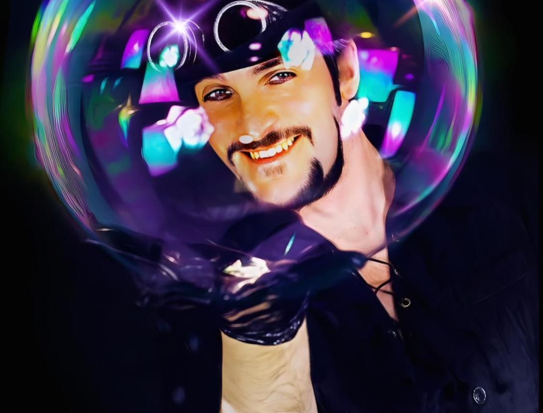 Tallers + Espectacle DREAMING BUBBLES by WHITEDREAM