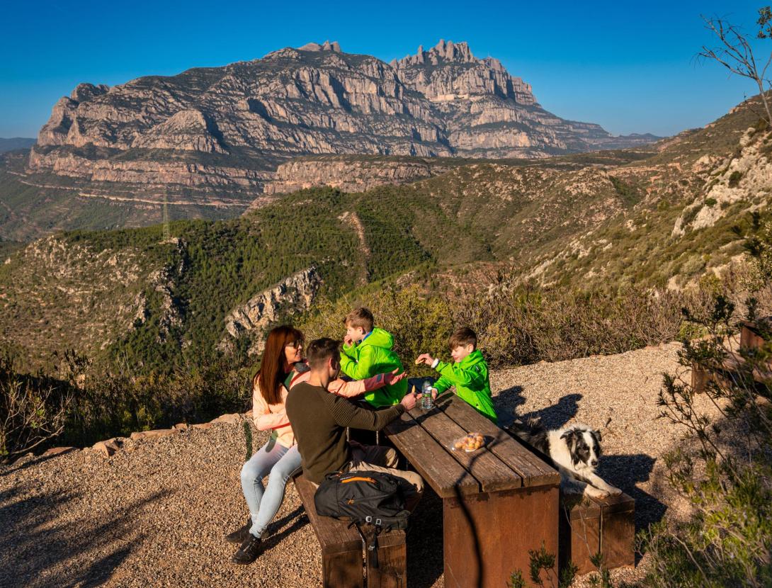 Balcó de Montserrat al Mirador del Coll de les Espases d'Olesa de Montserrat